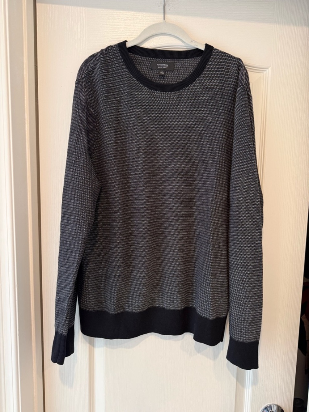 Nordstrom Men's Navy and Gray Crewneck Textured Sweater